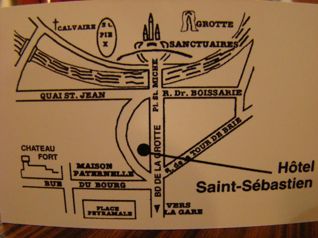 Hotel Saint Sebastien Лурд Экстерьер фото
