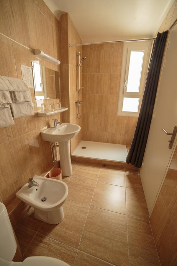 Hotel Saint Sebastien Лурд Экстерьер фото