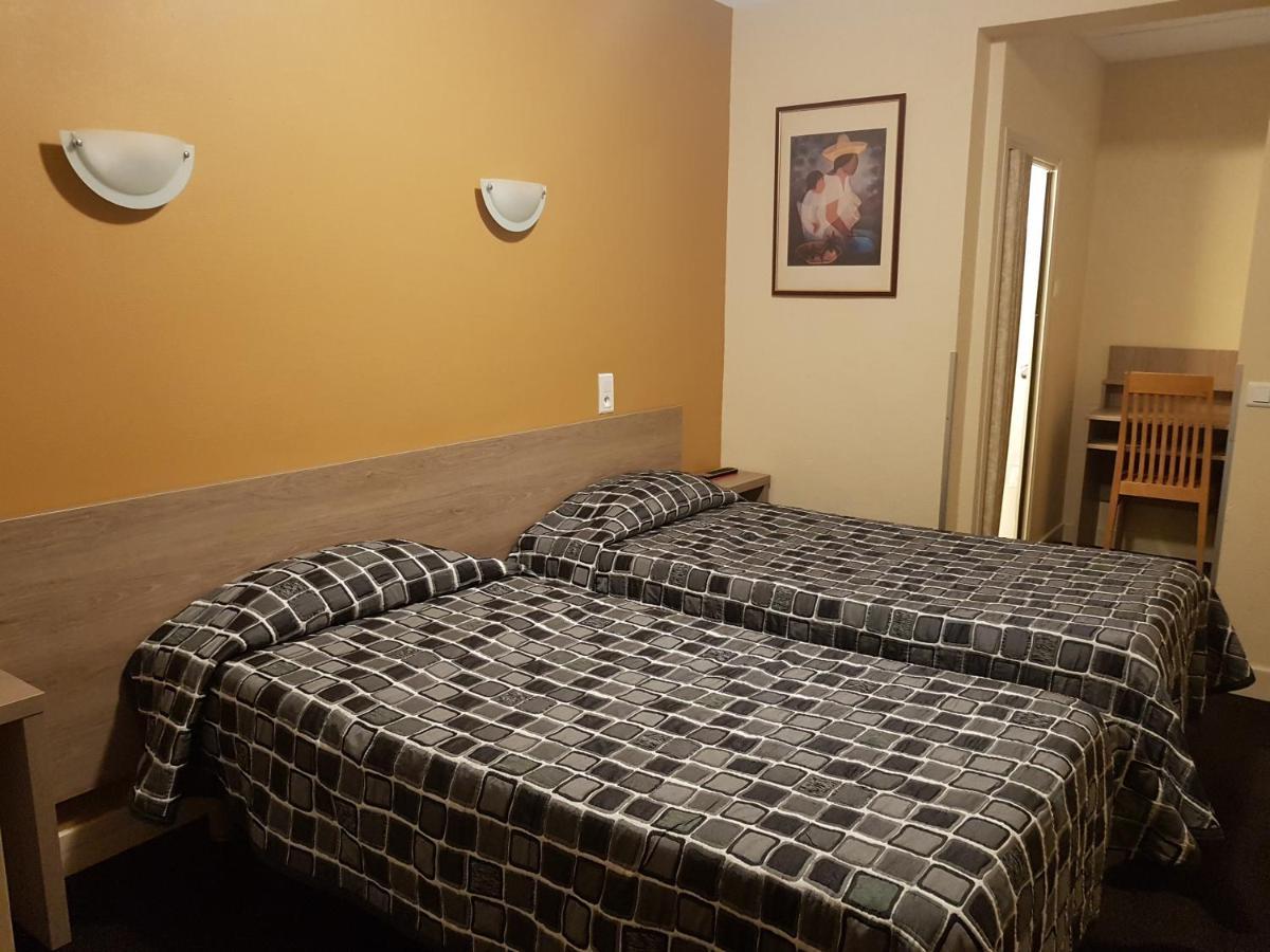 Hotel Saint Sebastien Лурд Экстерьер фото